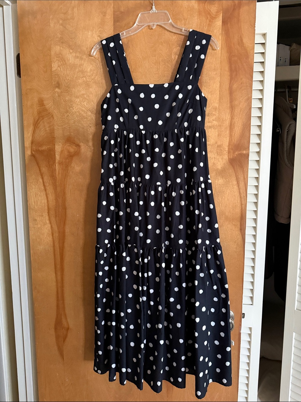 entro Black and White Polka Dot Tiered Midi Dress